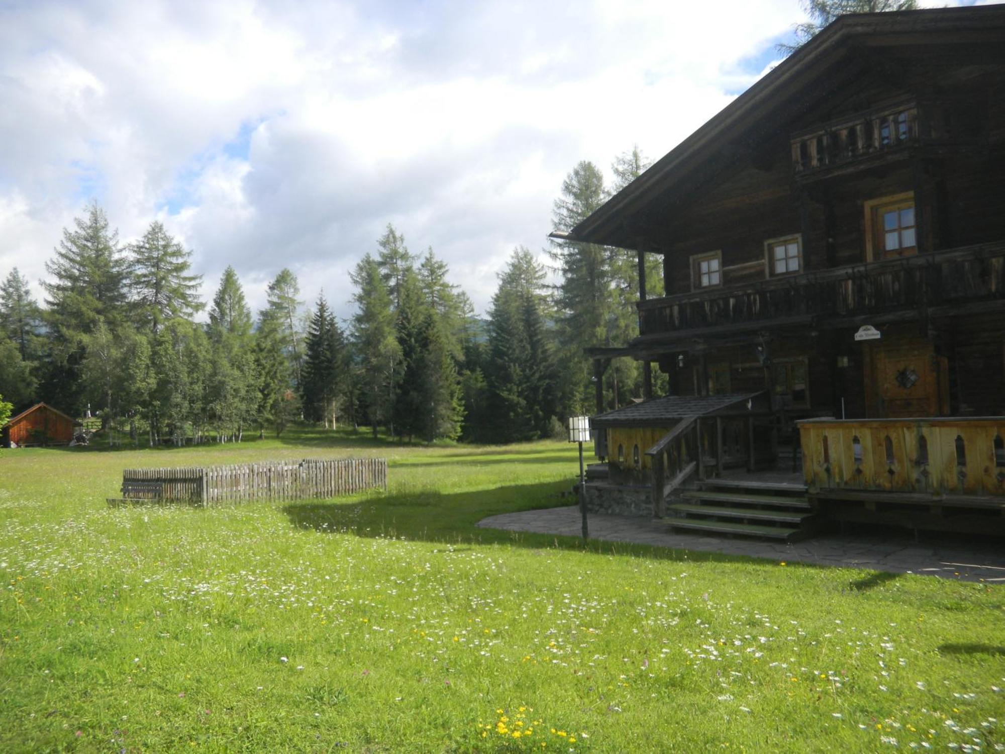 Landhaus Charlotte Am Geigenbuehel -Apartments Seefeld in Tirol Esterno foto