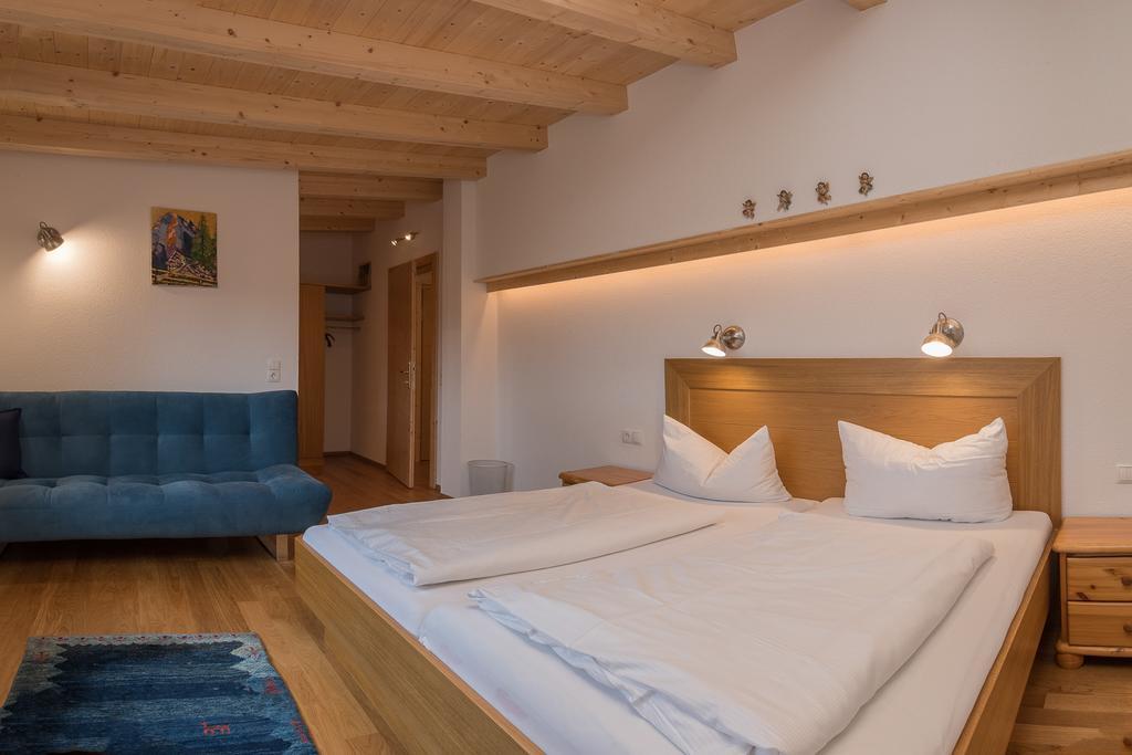 Landhaus Charlotte Am Geigenbuehel -Apartments Seefeld in Tirol Esterno foto