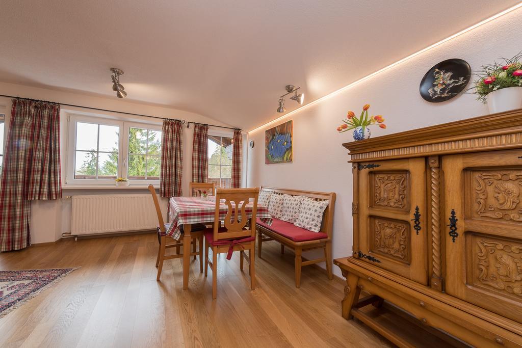 Landhaus Charlotte Am Geigenbuehel -Apartments Seefeld in Tirol Esterno foto