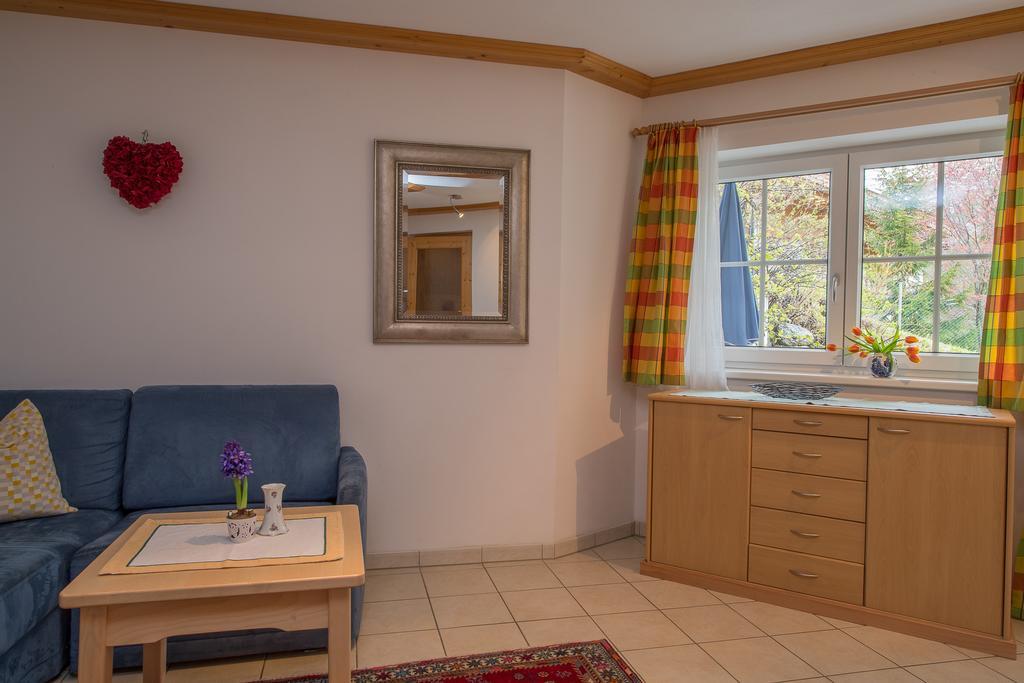 Landhaus Charlotte Am Geigenbuehel -Apartments Seefeld in Tirol Esterno foto