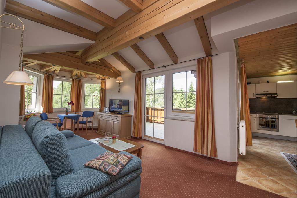 Landhaus Charlotte Am Geigenbuehel -Apartments Seefeld in Tirol Esterno foto
