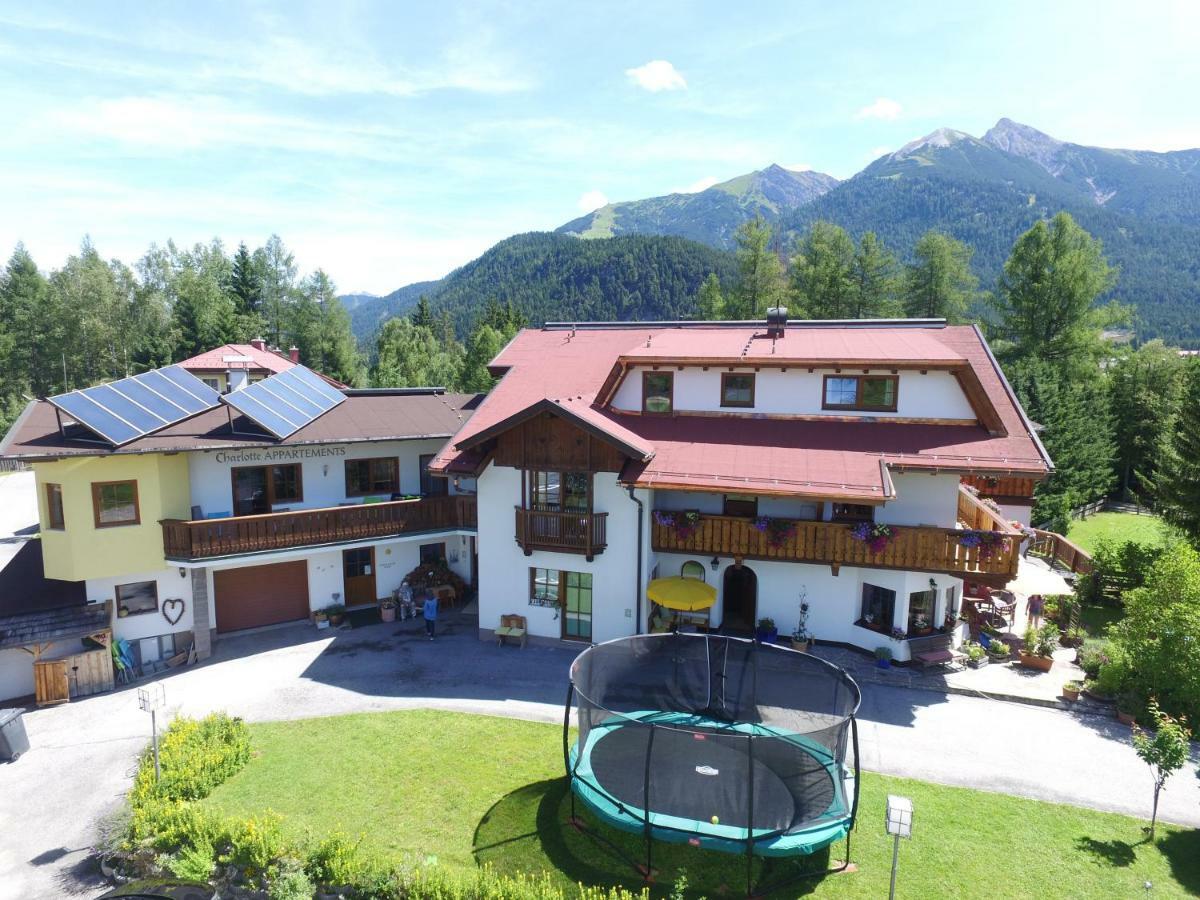 Landhaus Charlotte Am Geigenbuehel -Apartments Seefeld in Tirol Esterno foto